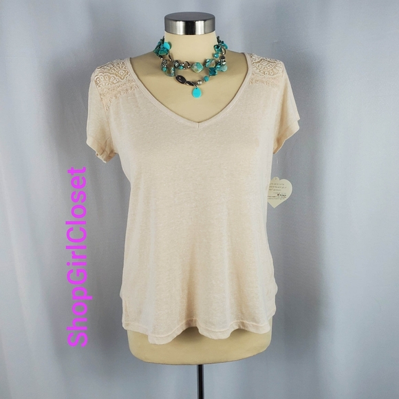 💥Just In💥Self Esteem Lace Shoulder Tee..Sz M